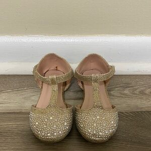 Link Glittering Gold Kids' T-Strap Shoes